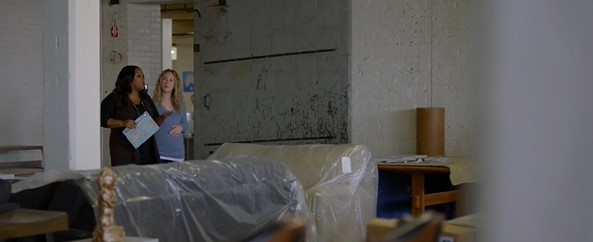 Кадр из фильма Обманное усыновление в Хилсдейле Кадр из фильма Обманное усыновление в Хилсдейле