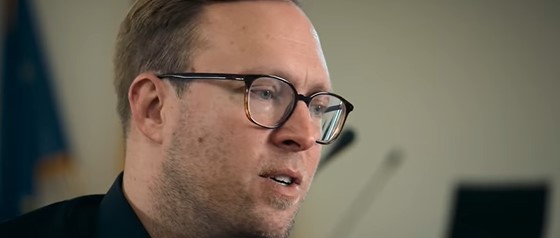 Кадр из фильма Биг Мак: Гангстеры и золото Кадр из фильма Биг Мак: Гангстеры и золото