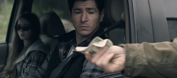 Кадр из фильма Похищена учителем: История Элизабет Томас Кадр из фильма Похищена учителем: История Элизабет Томас