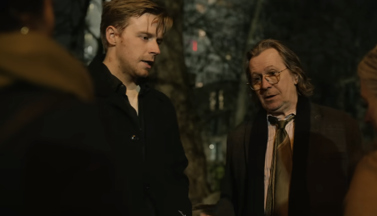 Кадр из сериала Медленные лошади Кадр из сериала Медленные лошади