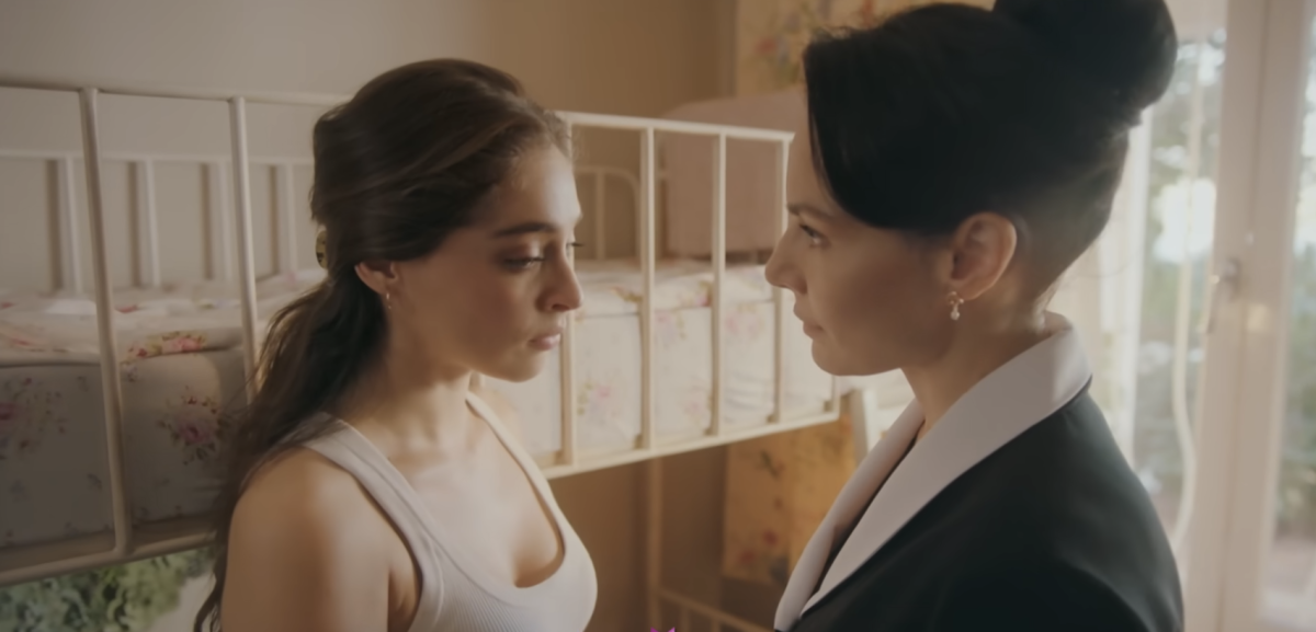 Кадр из сериала Спрячь меня Кадр из сериала Спрячь меня