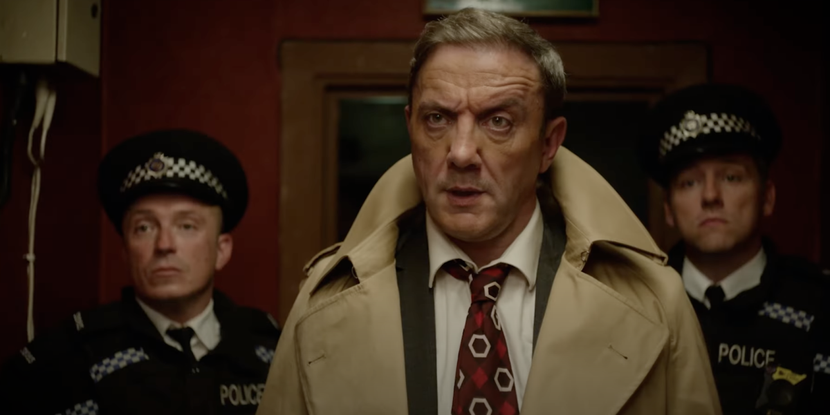 Кадр из сериала Мертвая горячая Кадр из сериала Мертвая горячая